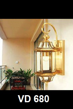 Đèn tường đồng vd 680